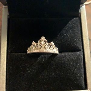 Crown ring